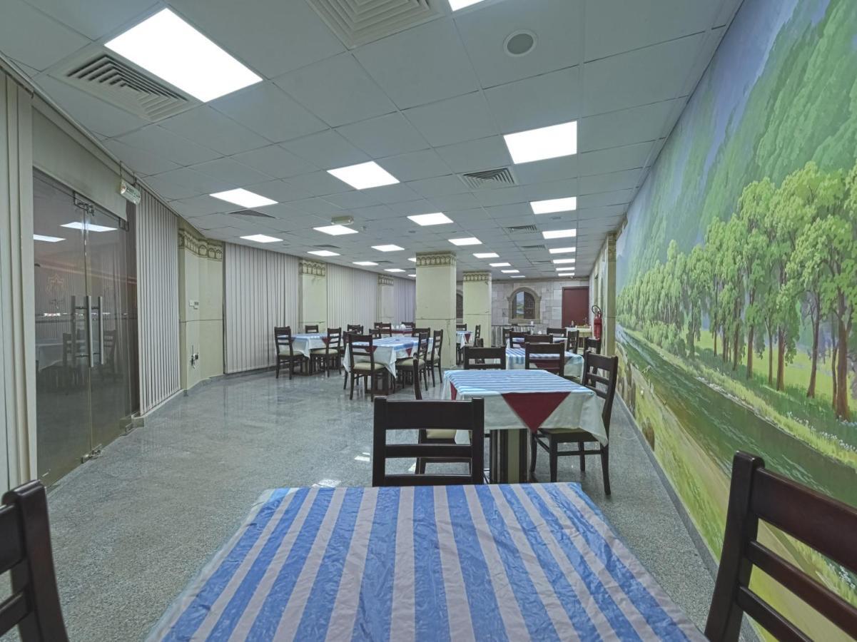 Platinium Hotel Apartments Seeb Esterno foto